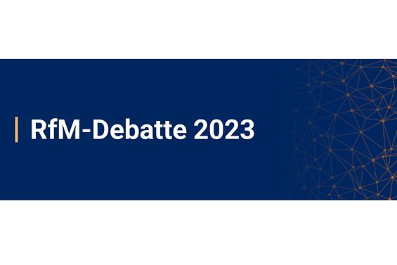 Text vor blauem Hintergrund: RfM Debatte 2023